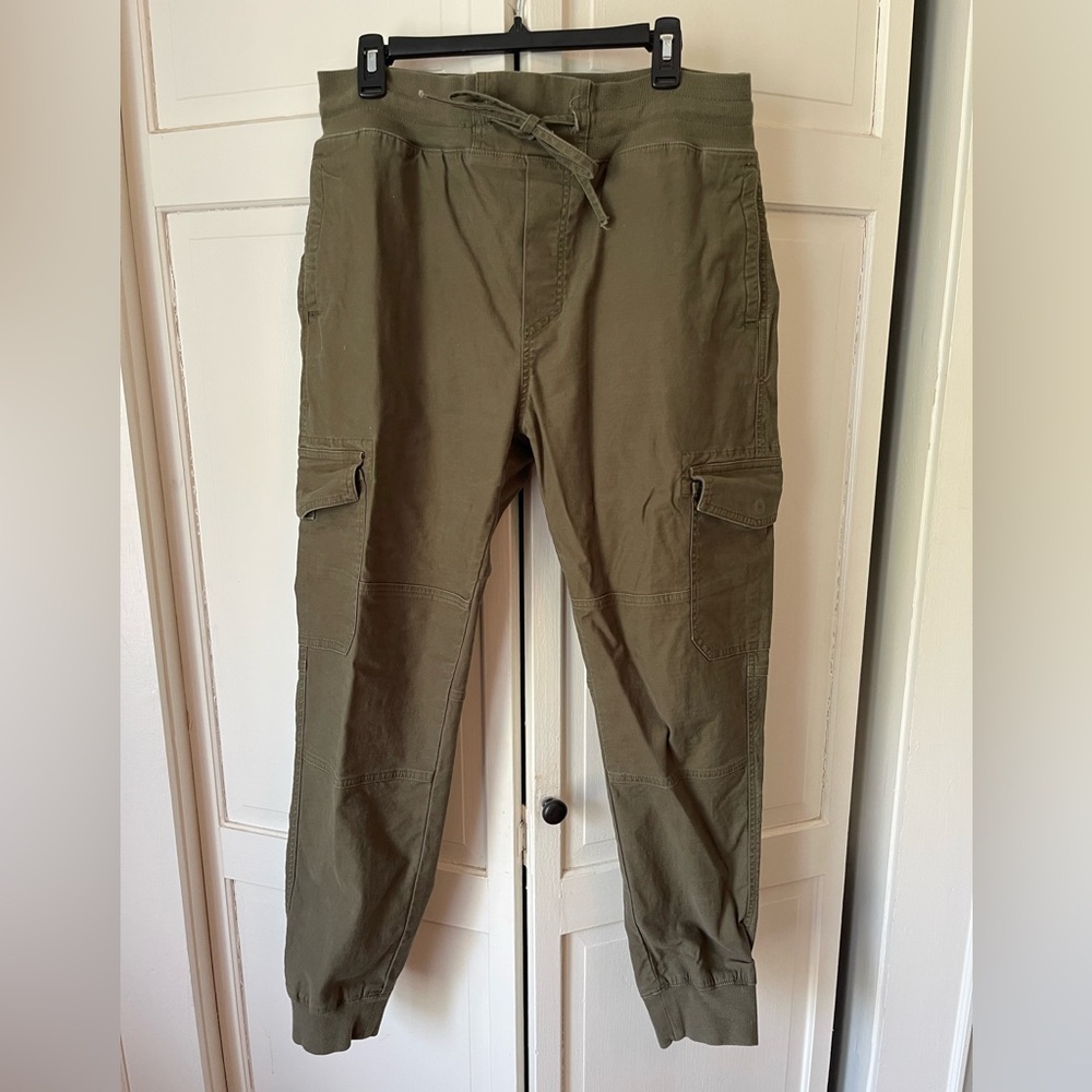 GUIDEBOAT Co. Men's Olive Cargo Pants